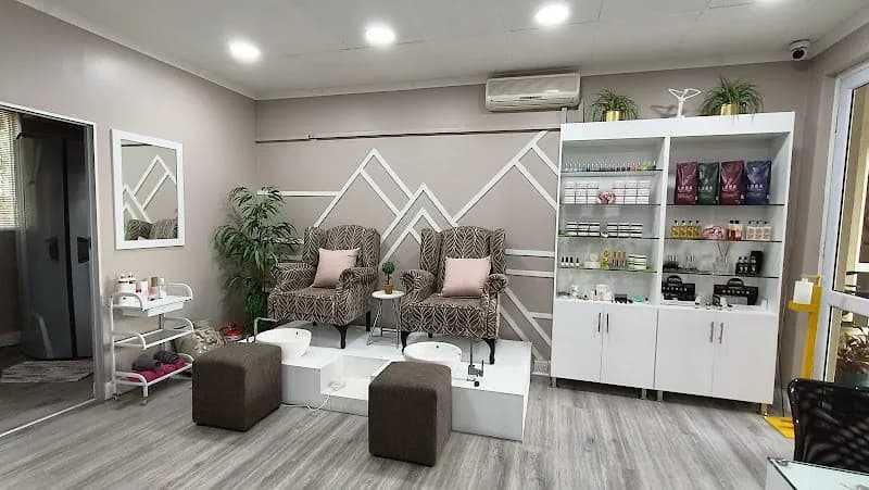 Salon Couture | Nail & Beauty studio photo 2