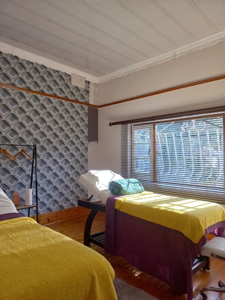 Yakhiwa Wellness Gallery