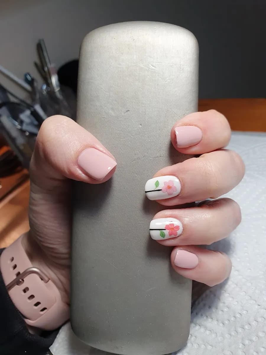 Glow Nail & Beauty Studio