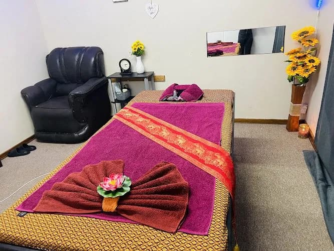 Thai massage by jidapa