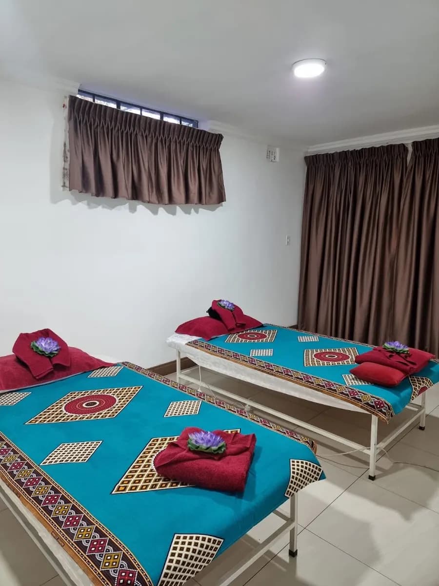 SIAMLAK THAI HEALTH SPA
