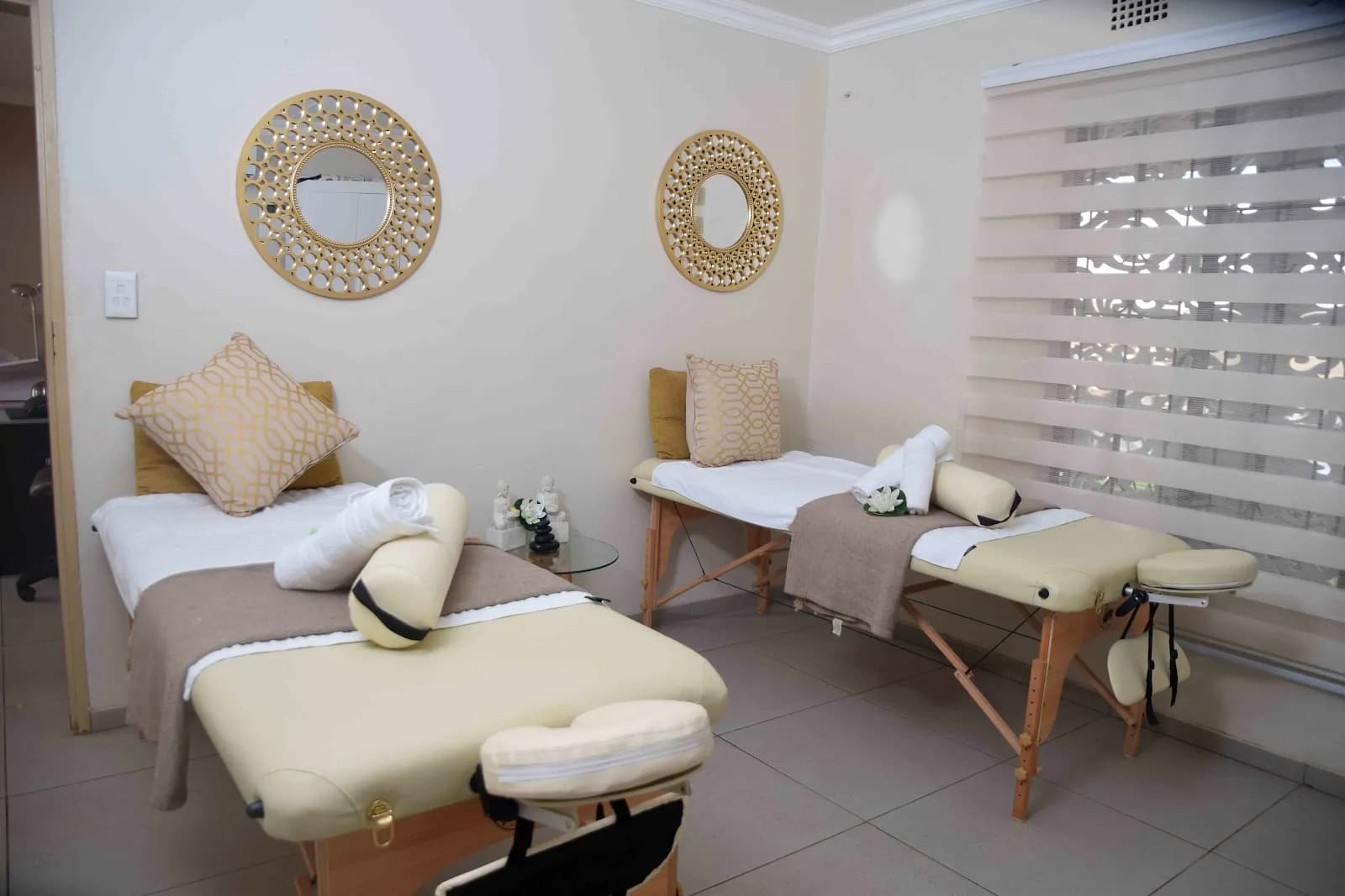 X woman Beauty Spa