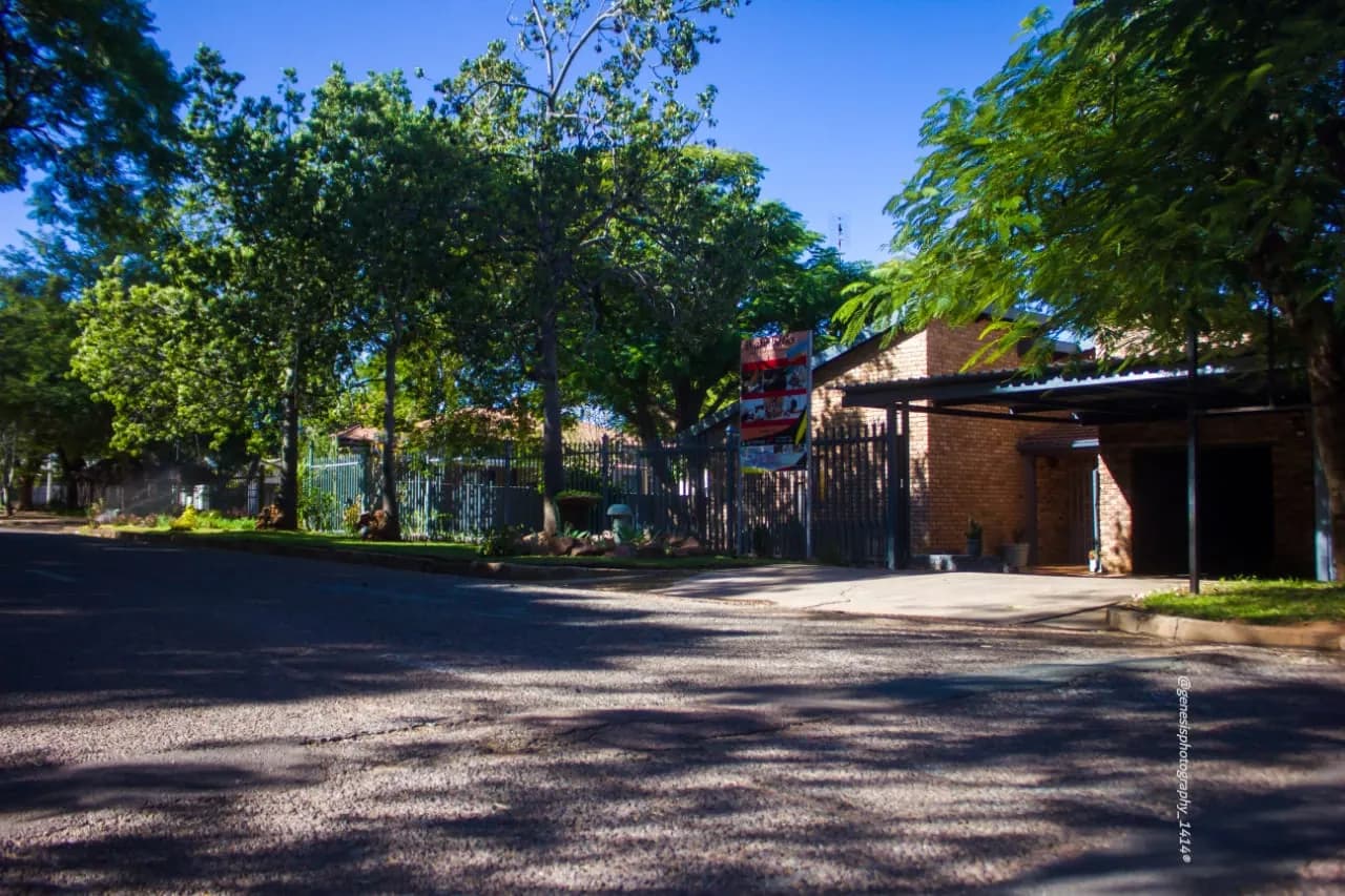 Warmbaths Thai Spa and Guest House