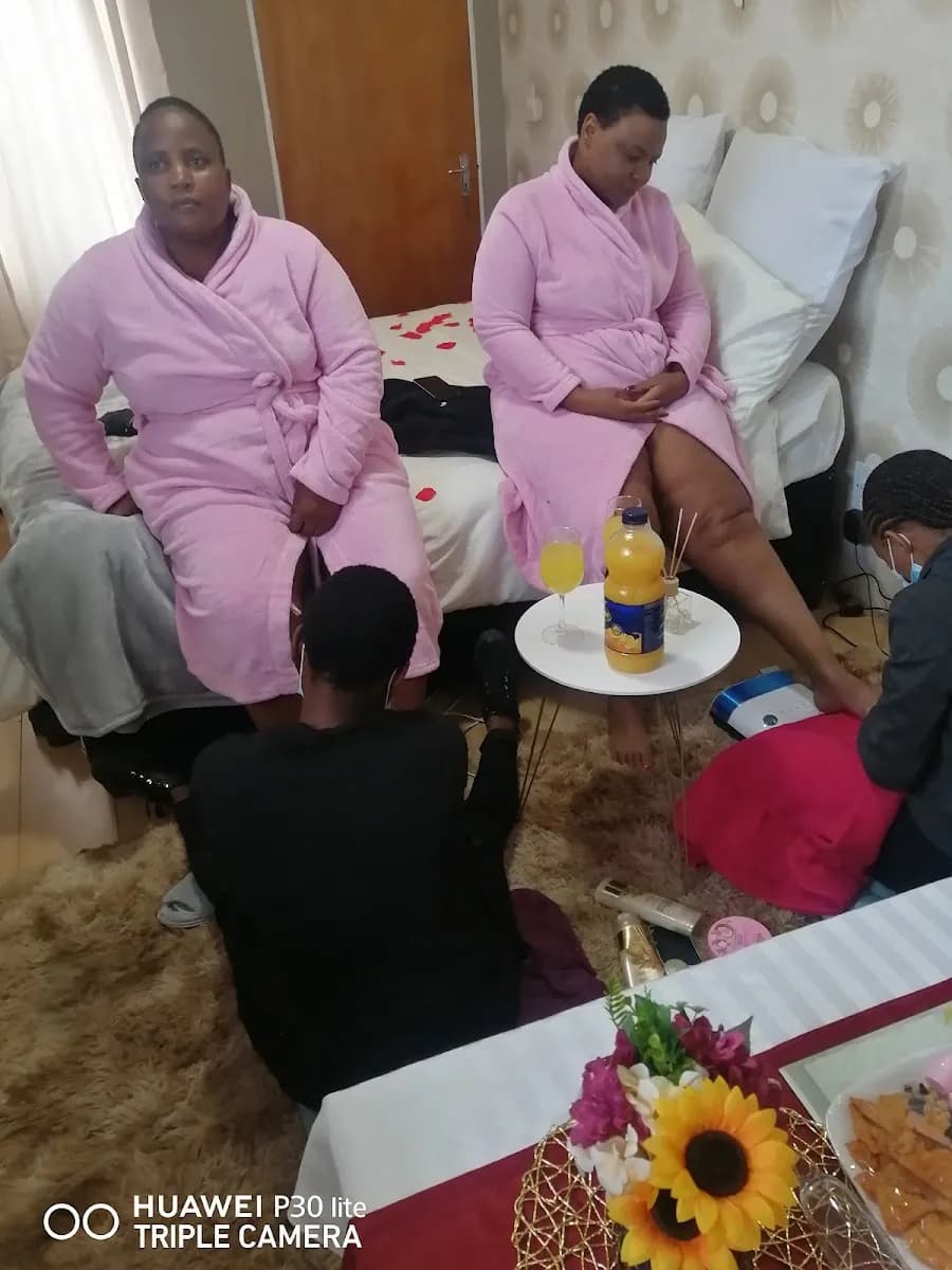 LizzyS beauty spa and events