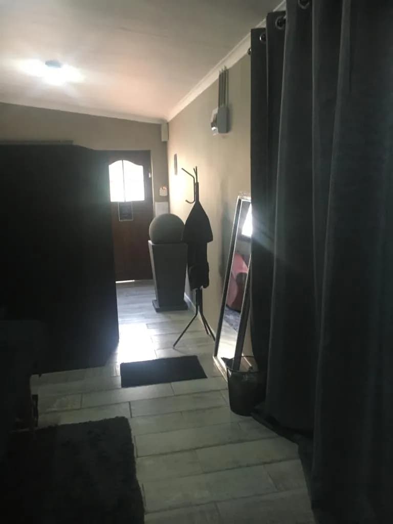 JennyDzzz Massage