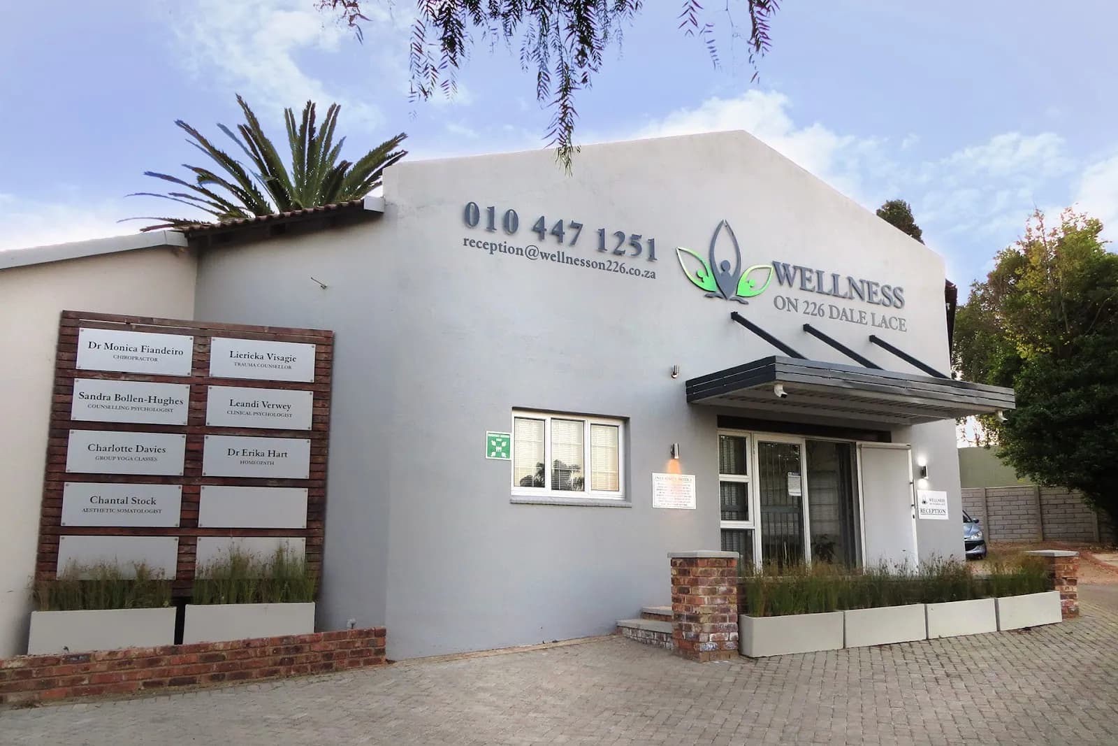 Chiropractor - Dr Monica Fiandeiro