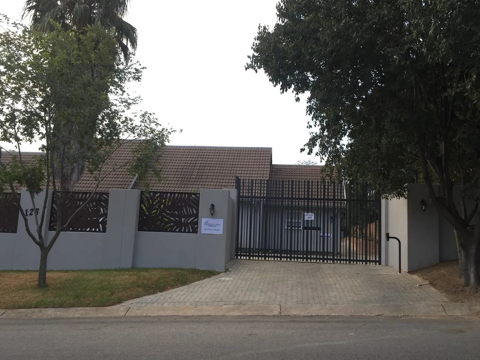 Sunninghill Chiropractic - Dr's Fyfer and Wood