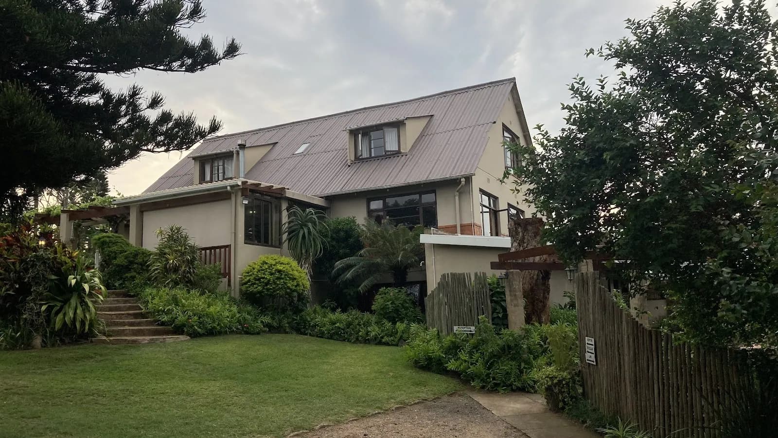 Honeywood forest lodge and spa