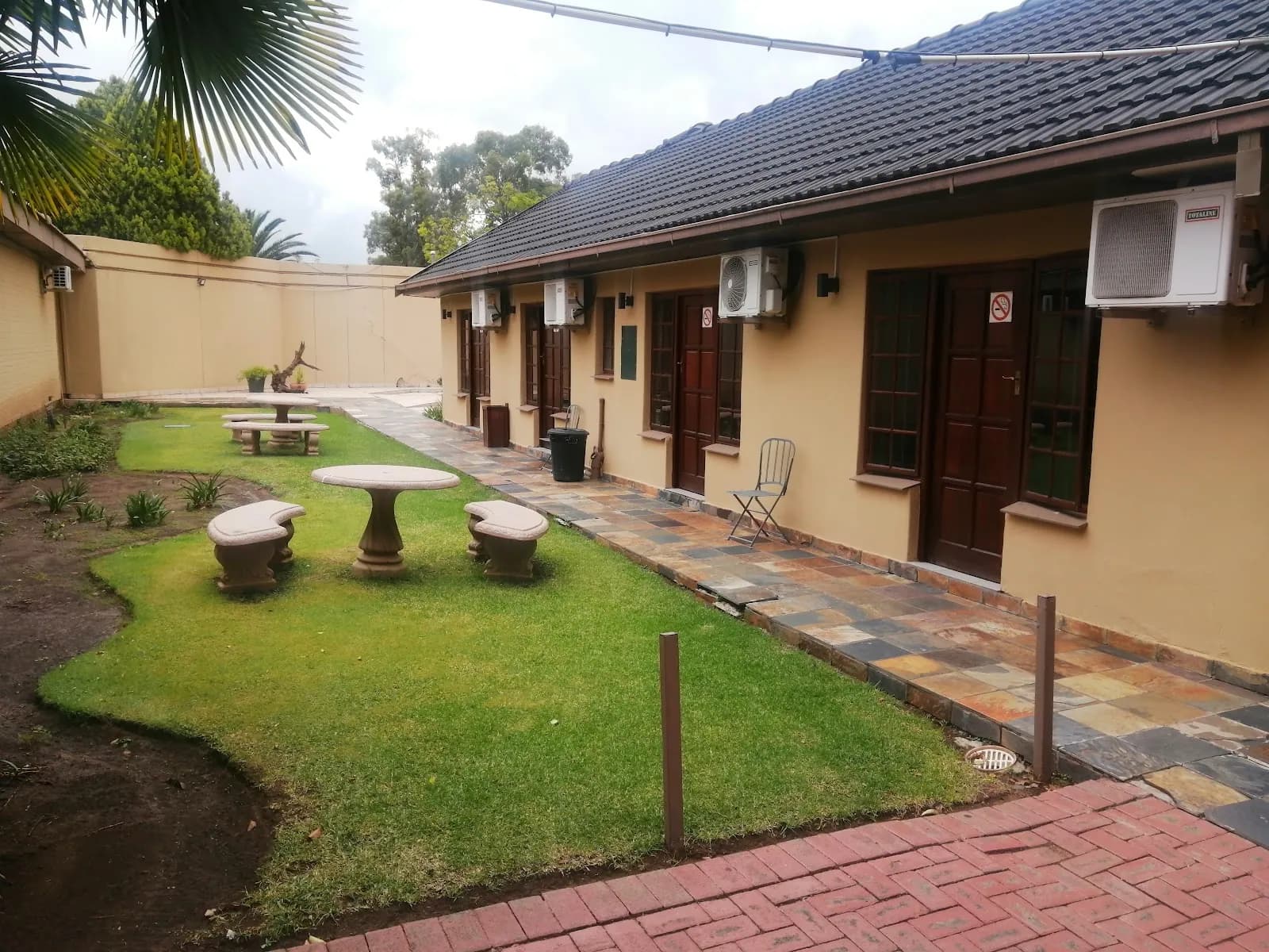 Hide Place Lodge and Spa