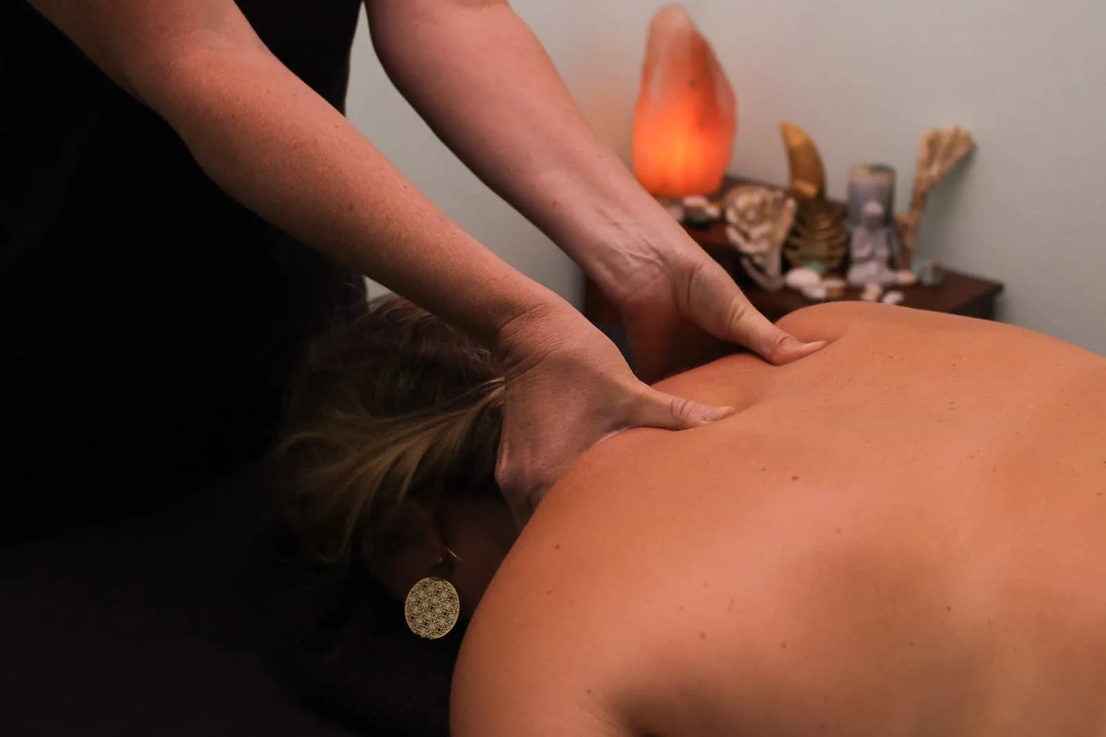 Sea Stones Massage by Lynne