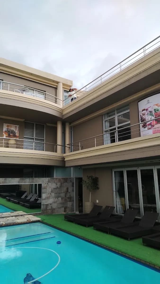 Golden Emperors Lodge and Spa