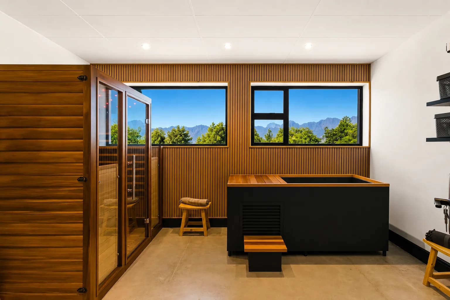 Fynbos Sauna & Plunge