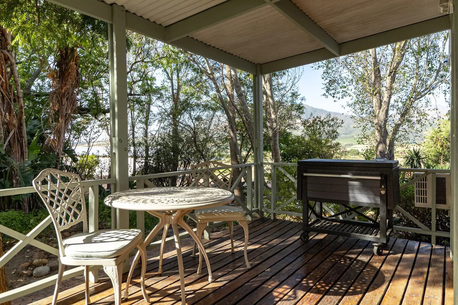 5 Mountains Guest Farm & Spa