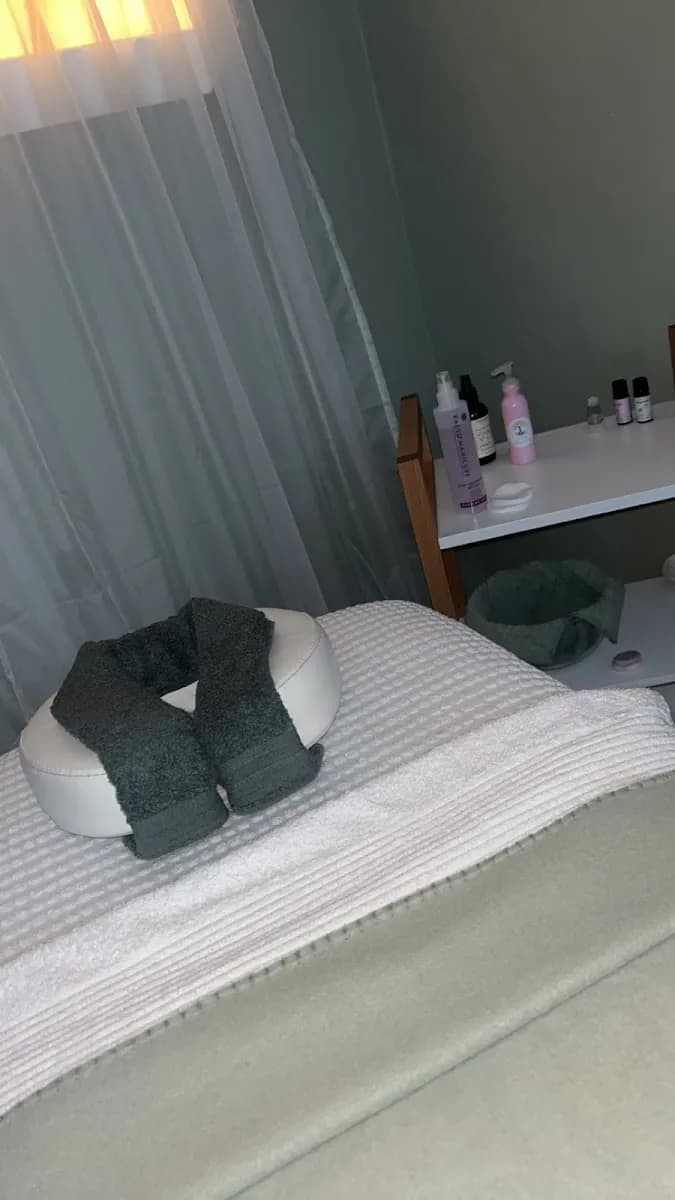 La petite’ massage therapy
