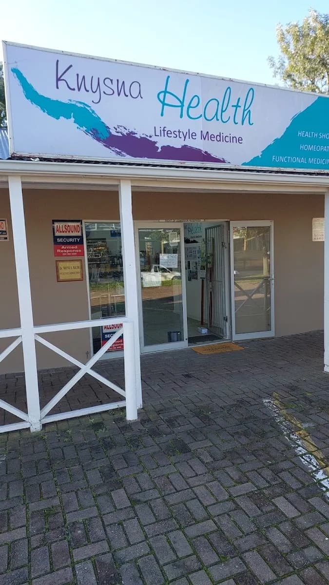 Dr Wayne Naude