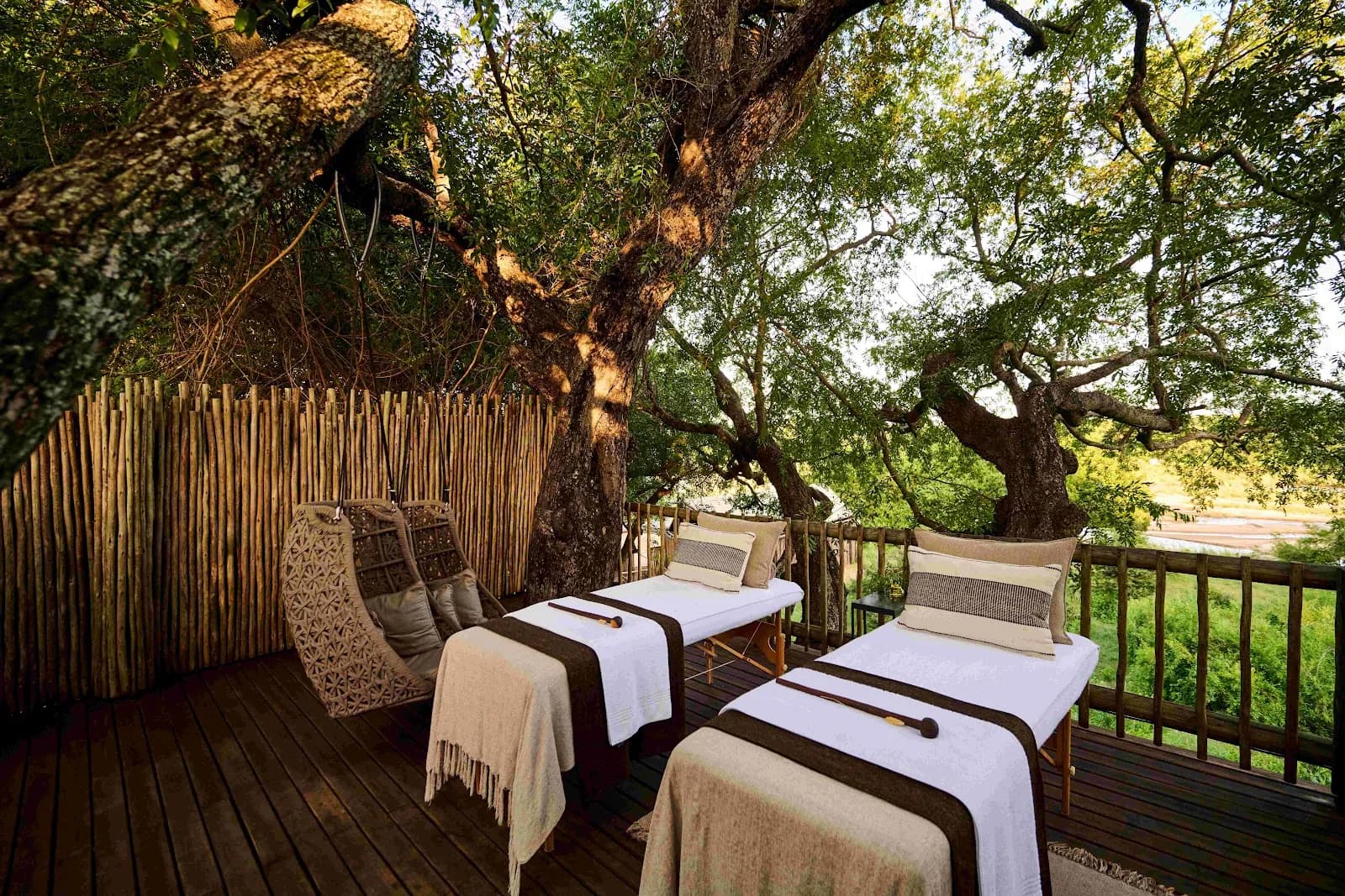 Dee's African Spa