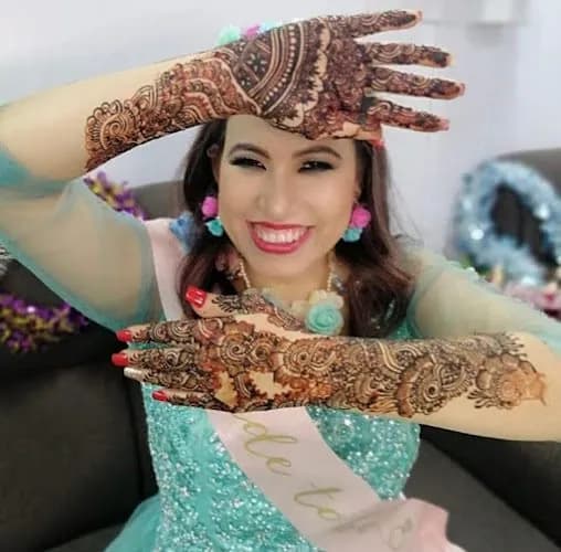 Muna's Hair and Beauty Studio