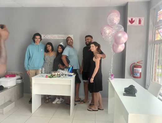 AF1QipM6B 6R5Pd6u4M5 QCDfJzfQ5s7WyE33wuNVvysw800 h500 k no