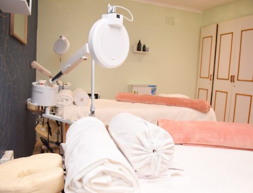 AF1QipM6ujFMbWwU7pKveTZAsg GHZgeHgXAm eeq0W8w800 h500 k no