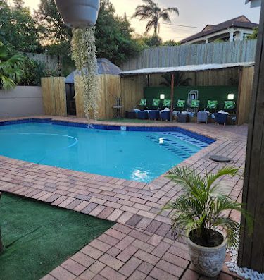 AF1QipMvda826O5I9 vpCephQZrvxMkEZFcDtxfTzBETw800 h500 k no