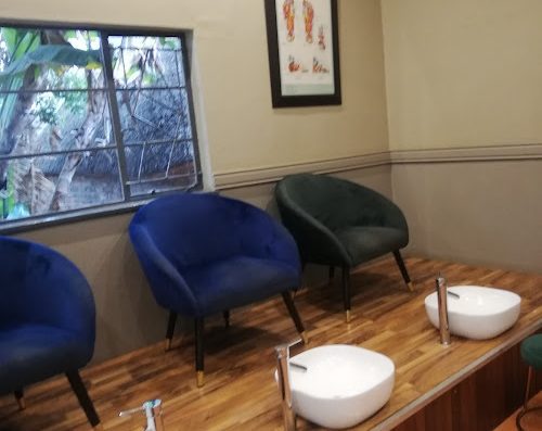 AF1QipNy4iPKD 3m0Z04qF I0K51b30qAaIS7uUJVlyiw800 h500 k no