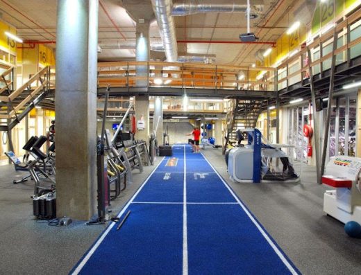 AF1QipO q8kZiuu RI6zJ8m8kBL1hMPFKNvMKzNV5Vkww800 h500 k no