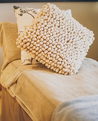 AF1QipO6uP s83dlrpbL77KqjyUzrC9hlhnfbNoeReHRw800 h500 k no