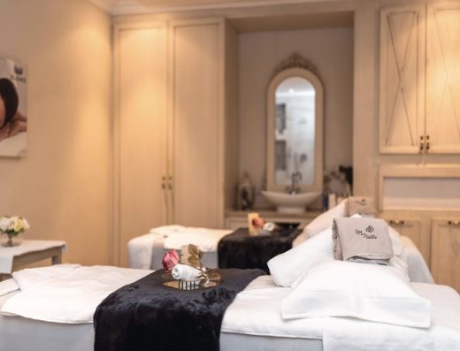 AF1QipOcVaKIe79chGWjxbnGm6RLAUBbGD787De15JESw800 h500 k no