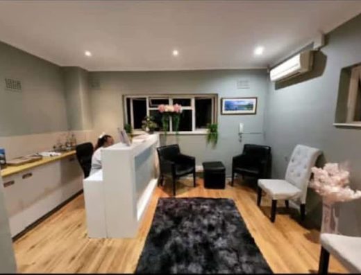 AF1QipP Cl5CvYrlnKJOm0wvc0us8DC ByTD3tL tUbrw800 h500 k no