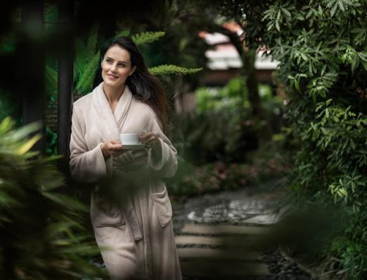 AF1QipPch4JapKIEfi4njlMi kHc4JtWIpfQMw LL6Uw800 h500 k no