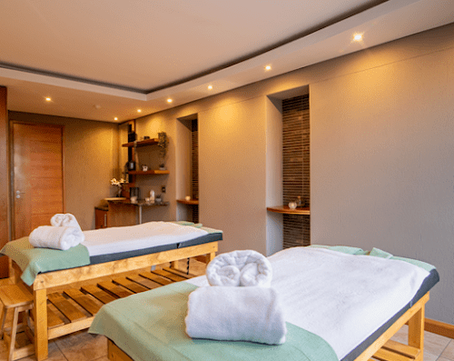 AF1QipPrF1eCIjpH2uujTvO9PYN5U6bBwGEIXlg9Cysw800 h500 k no