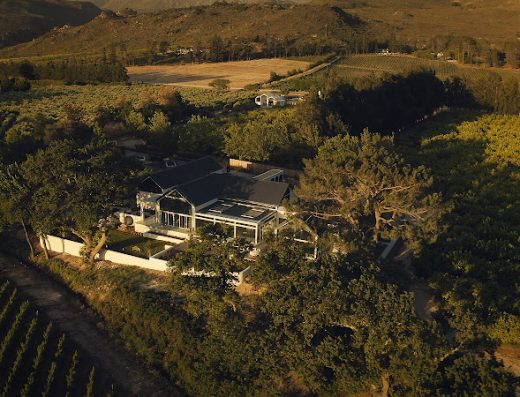 AF1QipPyQ1Rkf BTO1sP2MxgyzTbeFZYVeToi0OLayiew800 h500 k no